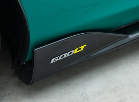 McLaren 600LT Spider 37