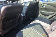 Renault Kadjar SIGNATURE NAV TCE AUTOMATIC..GLASS ROOF.9 SERVICES 19