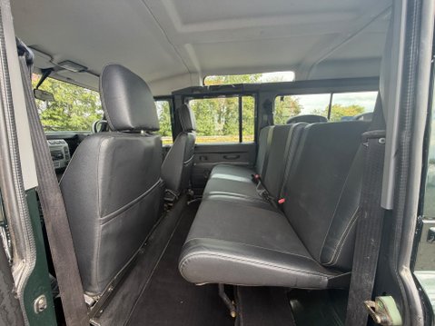 Land Rover Defender 110 TD5 XS STATION WAGON 16