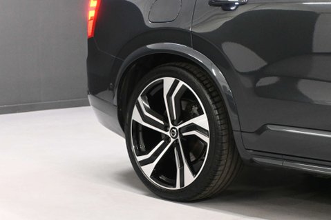 Volvo XC90 2.0 XC90 R-Design Pro B5 MHEV AWD Auto 4WD 5dr 17