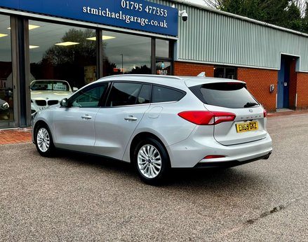 Ford Focus 1.5 Focus Titanium Auto 5dr 9