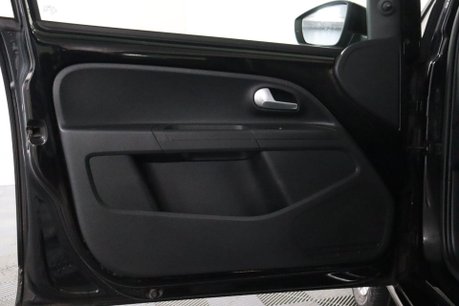 Volkswagen Up BASE 41