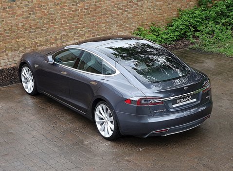 Tesla Model S S 90d 11