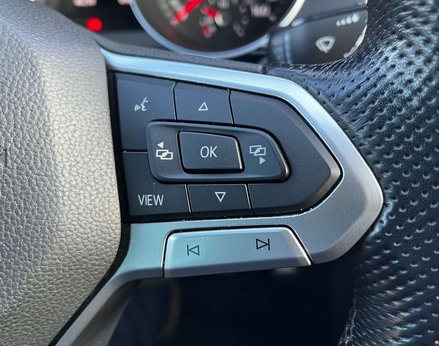 Volkswagen Passat 1.5 Passat R-Line TSi Evo 5dr 62