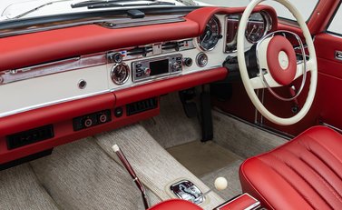 Mercedes-Benz 280 SL W113 Pagoda 17