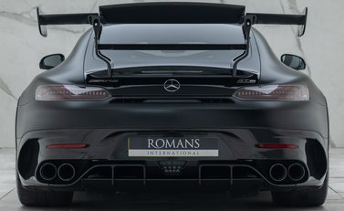 Mercedes-Benz Amg GT BLACK SERIES 8