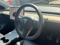 Tesla Model Y SUV 5dr Electric Auto RWD (346 ps) 11