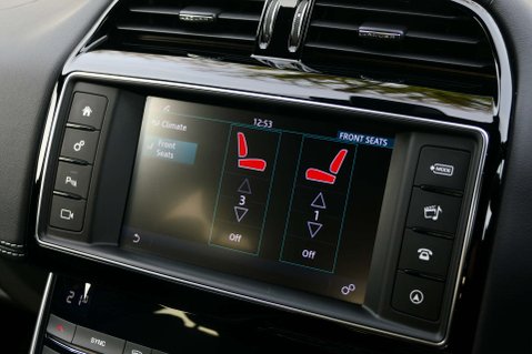 Jaguar XE 2.0 XE R-Sport D Auto 4dr 35