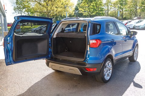 Ford Ecosport TITANIUM 36