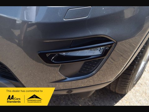 Land Rover Discovery Sport 2.0 Discovery Sport SE Tech TD4 Auto 4WD 5dr 14