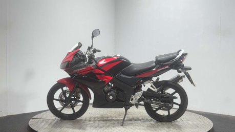 Honda CBR CBR125 2010 FUEL INJECTED PROJECT LEARNER SPORTS BIKE 125CC 4