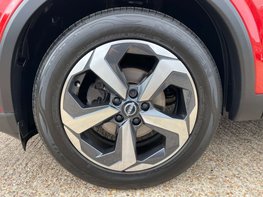 Nissan Qashqai 1.3 Qashqai N-Connecta DiG-T MHEV 5dr 15