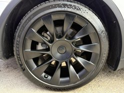 Tesla Model Y SUV 5dr Electric Auto RWD (346 ps) 15