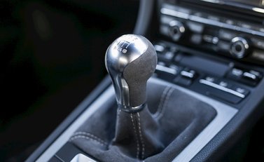 Porsche Cayman GT4 17