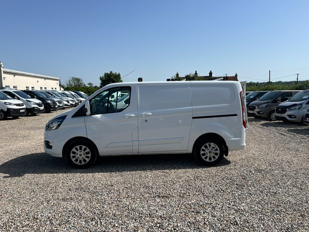 Ford Transit Custom SWB L1H1 (SOLD) Low Roof Limited 300 Air Con Alloys Sensors EURO 6 NO VAT 1