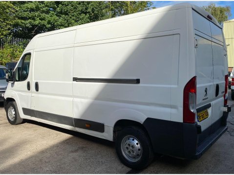 Peugeot Boxer 2.2 HDi 335 Professional Panel Van 5dr Diesel Manual L3 H2 Euro 5 (130 ps) 14