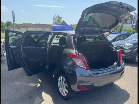 Toyota Yaris 1.33 Dual VVT-i TR Euro 5 5dr 30