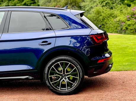 Audi Q5 TDI QUATTRO S LINE BLACK EDITION 19
