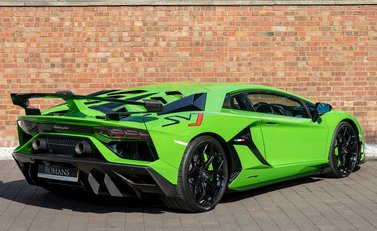 Lamborghini Aventador SVJ LP 770-4 9