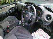 Toyota Yaris VVT-I ICON ONLY 7,000 MILES FROM NEW 3