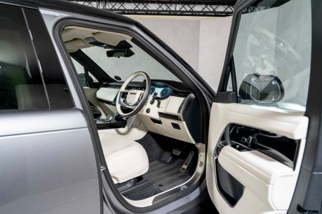 Land Rover Range Rover HSE. NOW SOLD. SIMILAR REQUIRED. PLEASE CALL 01903 254800. 10