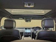 Land Rover Discovery 3.0 Discovery R-Dynamic SE D MHEV Auto 4WD 5dr 2