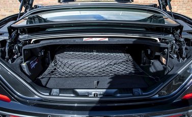 Ferrari California T HS 33