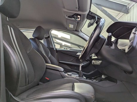 BMW 2 Series 1.5 218I Sport 4dr 53