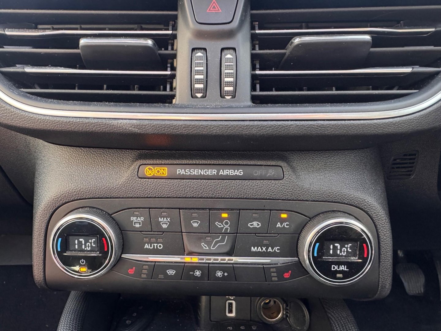 2019 Ford Focus — image 16