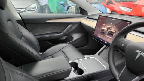 Tesla Model 3 MODEL 3 16