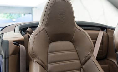 Porsche 911 (992) Turbo S Cabriolet 14