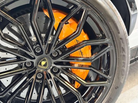 Lamborghini Urus 4.0 V8 BiTurbo 25.9kWh SE SUV 5dr Petrol Plug-in Hybrid Auto 4WD Euro 6 (80 36