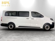 Vauxhall Vivaro Life 50kWh Combi MPV 5dr Electric Auto LWB (9 Seat, 11kW Charger) (136 ps) Elect 8