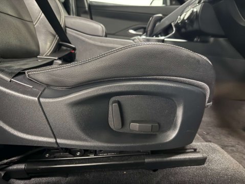 Jaguar E-Pace 2.0 E-Pace R-Dynamic S D AWD Auto 4WD 5dr 10