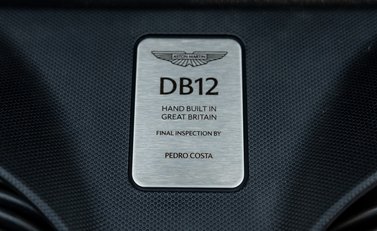 Aston Martin DB12 VOLANTE 46