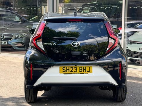 Toyota Aygo X VVT-I EDGE 11