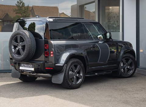 Land Rover Defender 90 D350 X-DYNAMIC HSE 3