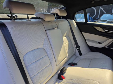 Jaguar XE 2.0 XE R-Dynamic Black Auto 4dr 16