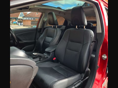 Honda Civic 1.8 Civic i-VTec SR Auto 5dr 29