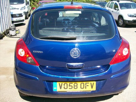 Vauxhall Corsa CLUB A/C 16V 3
