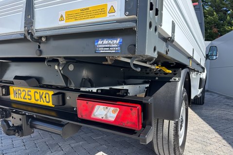 Ford Transit 350 Drw L2 165ps Single Cab Tipper - Rear Camera 22