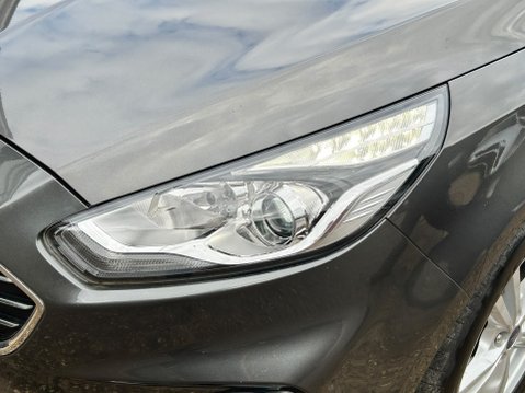 Ford S-Max TITANIUM ECOBLUE 14