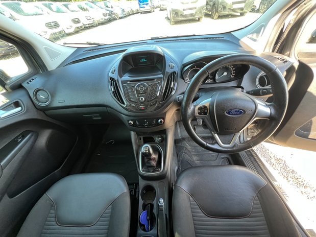 Ford Transit Courier SWB L1H1 Low Roof Sport Air Con Alloys EURO 6 NO VAT 25