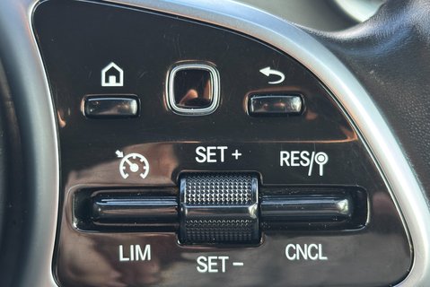 Mercedes-Benz Sprinter 319 Cdi 7g-Tronic L2 H1 4x4 Panel Van - Air Con / Sat Nav / Rear Camera 33