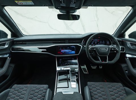 Audi RS6 Avant GT 18