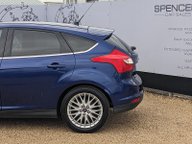 Ford Focus ZETEC NAVIGATOR TDCI 6