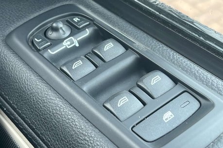 Land Rover Range Rover Sport 3.0 TD V6 HSE SUV 5dr Diesel CommandShift 4WD Euro 4 (245 ps) 52