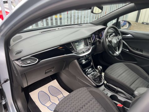 Vauxhall Astra 1.4 Astra SRI 5dr 23