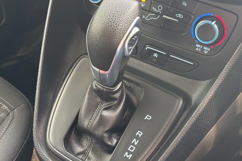 Ford Transit Connect 230 L2 Trend DCIV Automatic 120 ps Tdci - Sat Nav / Air Con / Camera 39