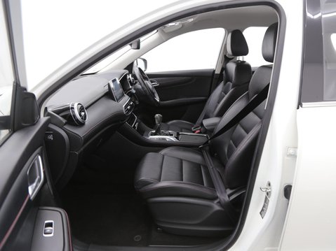 MG HS 1.5 T-GDI Excite Euro 6 (s/s) 5dr 21